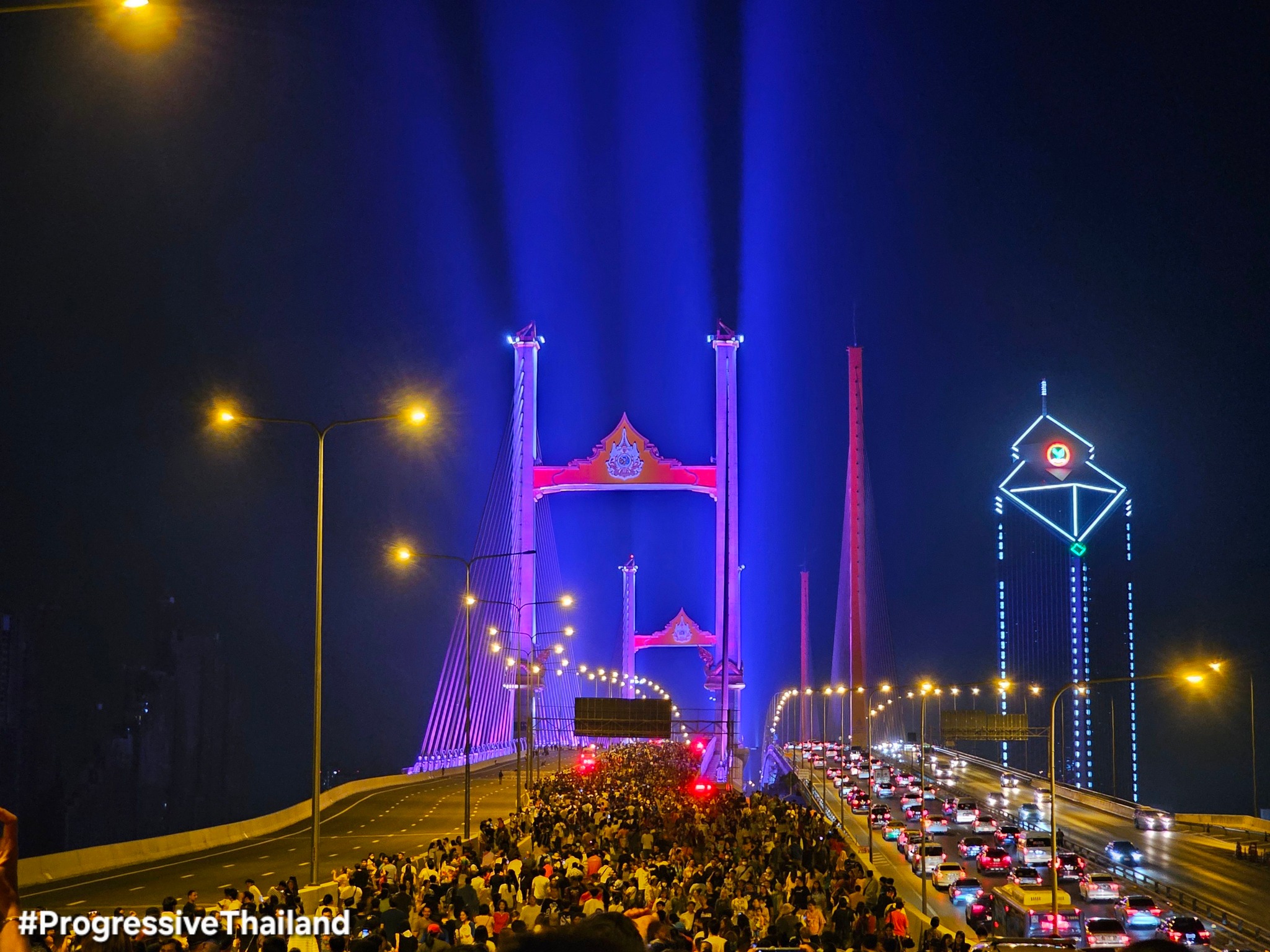 ASEAN Skyline - 🇹🇭 Thotsamarachan bridge, the new and...