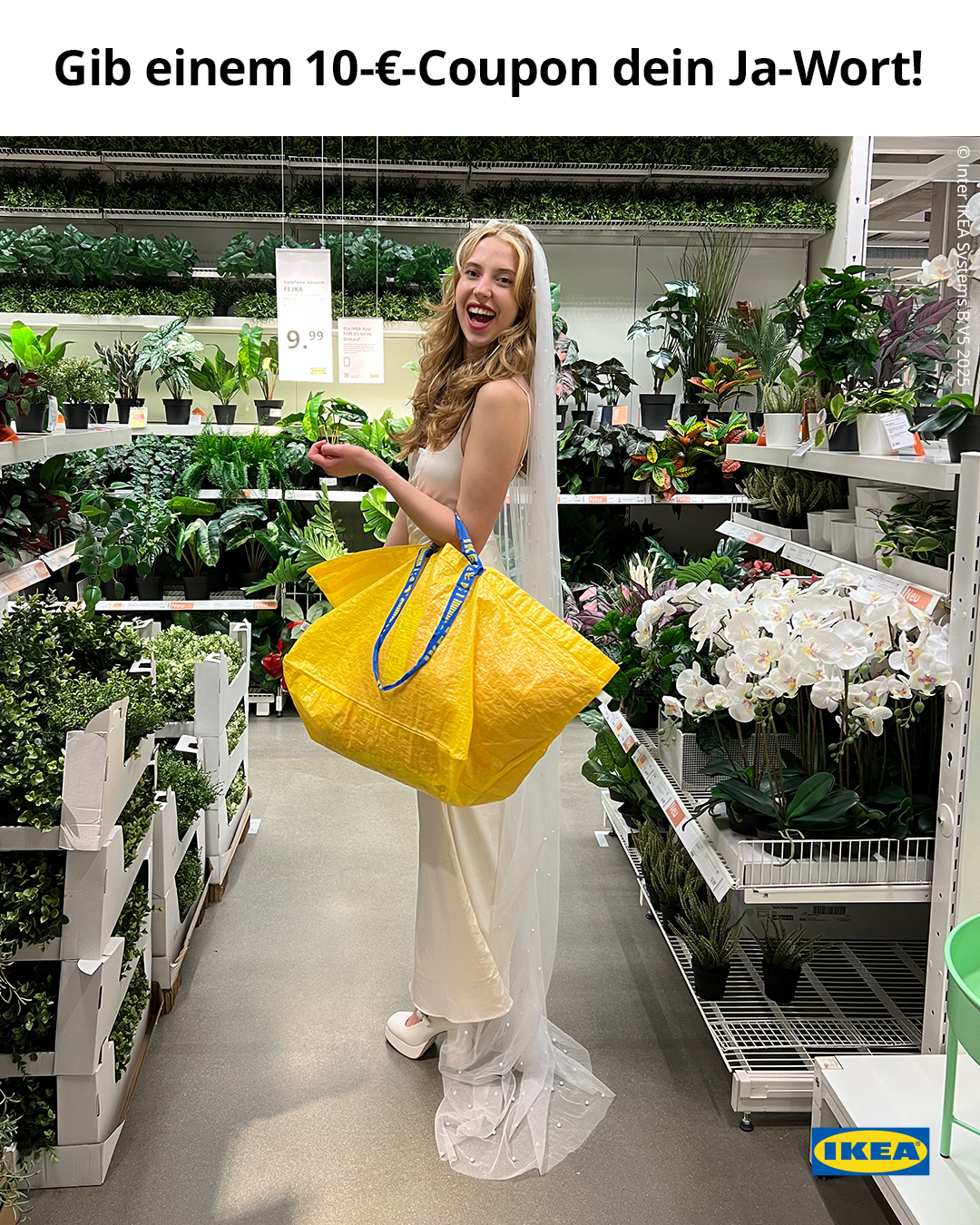 Am morgigen Samstag feiern wir Midsommar! Komm in weißer Kleidung bei deinem IKEA Einrichtungshaus vorbei, es muss auch kein Hochzeitskleid sein ;-) Feier mit und freu dich auf einen 10 Euro Coupon fü