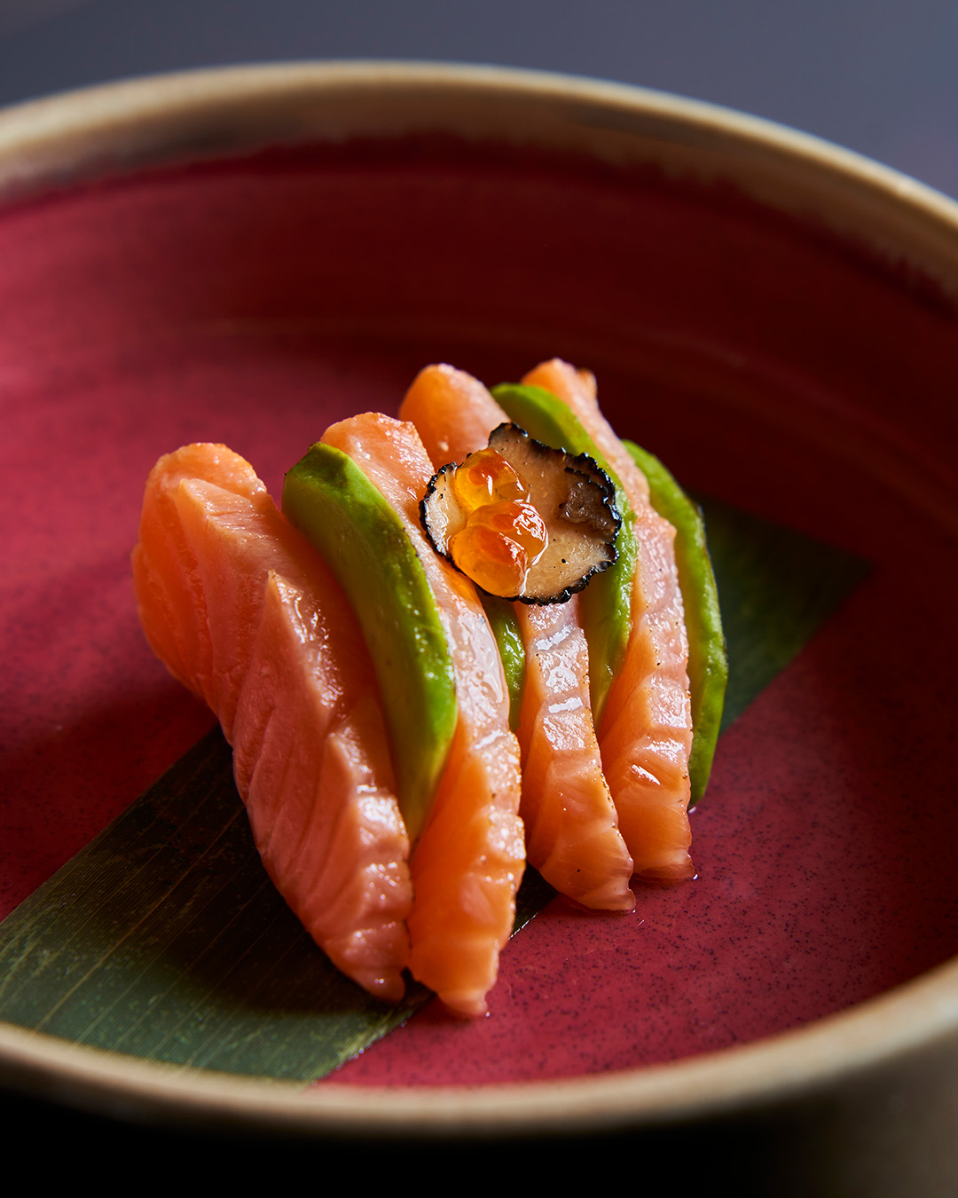 MIU FISH - S9. TRUFFLE SALMON Salmone taglio sashimi,... | Facebook