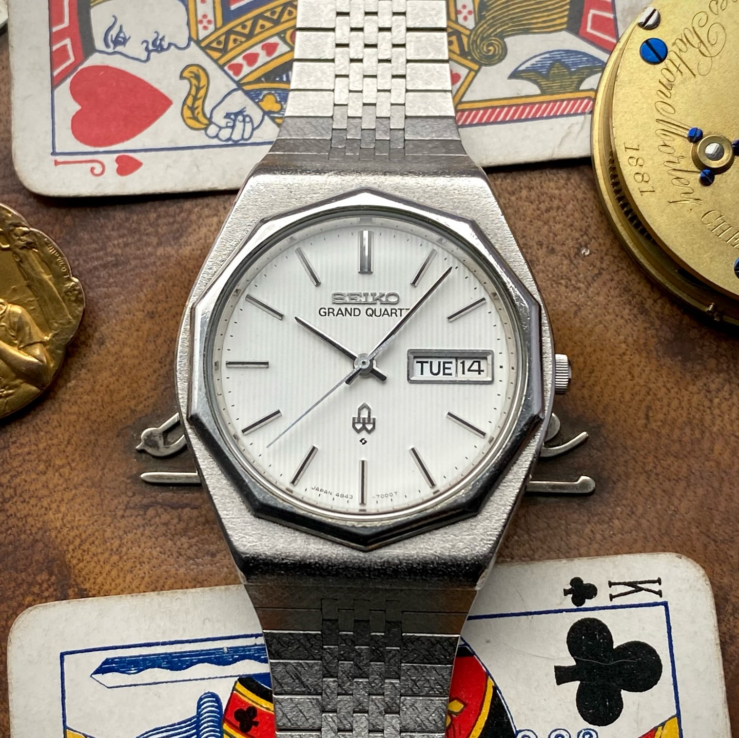 r*o様 【ヴィンテージ】SEIKO GRAND QUARTZ 腕時計 This is my personal favourite Retro Seiko Grand Quartz! An eye