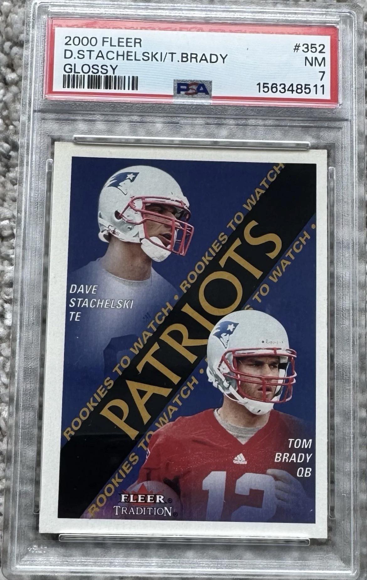 Dave Stachelski and Tom Brady 2000 Fleer sports card