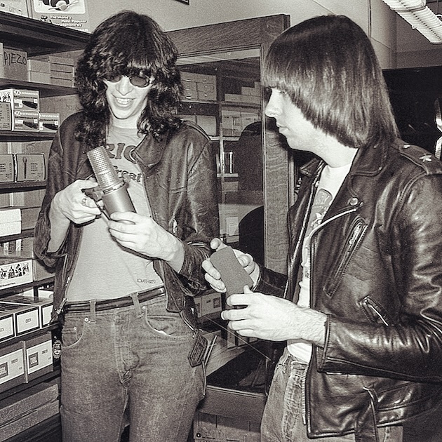 Joey and Johnny Ramone at Quantum Audio in 1976