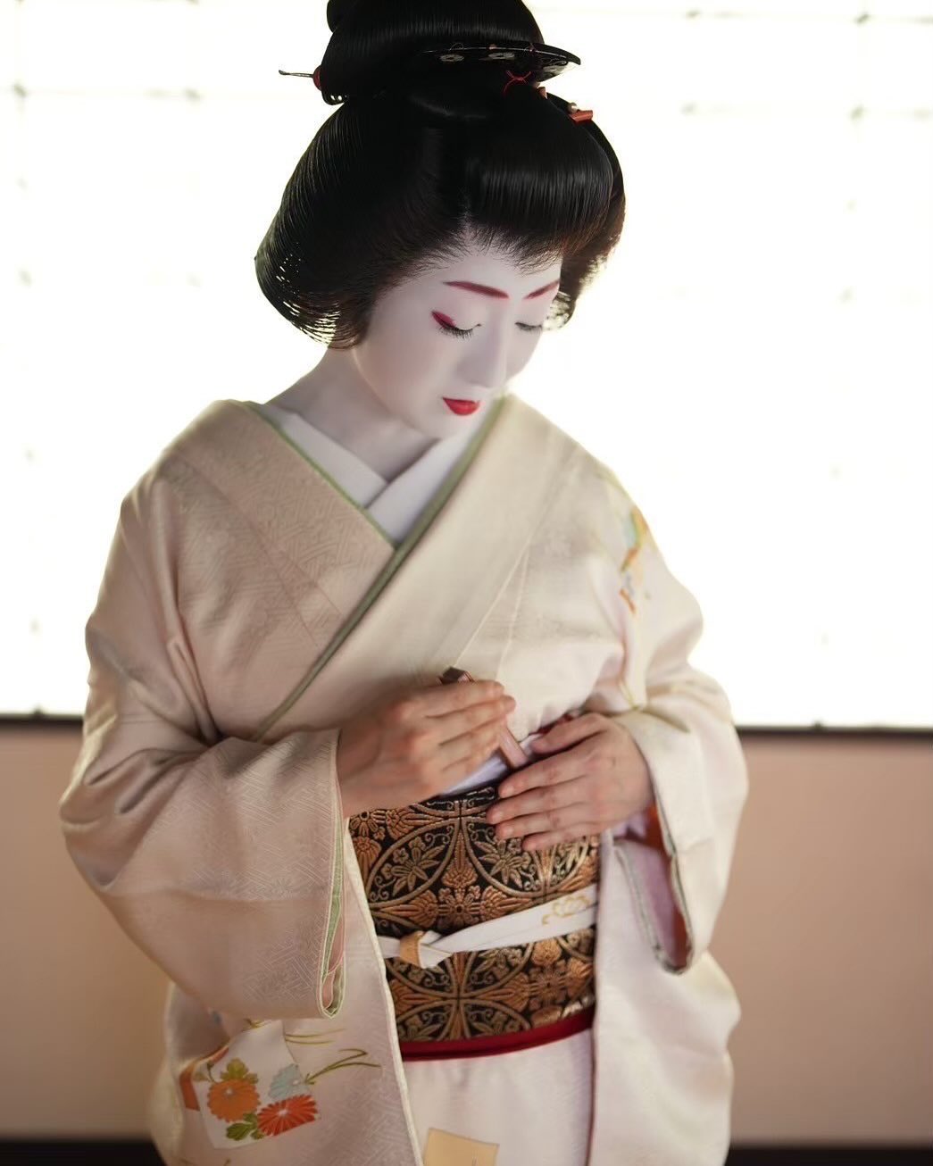 京都きもの市場 - ⁡ 宮川町・ふく光さん 令和の芸舞妓図鑑 ⁡ きものと【new!】 実の妹と芸の道を突き進む...