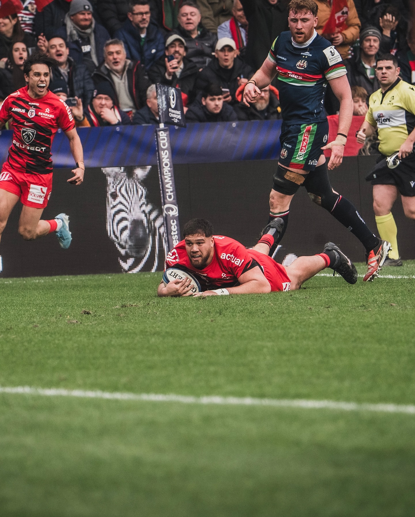 Mi-temps ⏸️ Les Rouge et Noir mènent... - Stade Toulousain