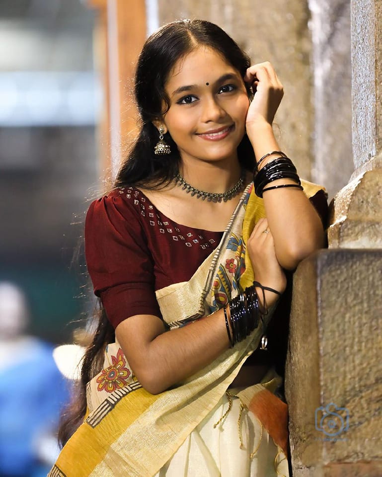 shivani-menon-fans-facebook