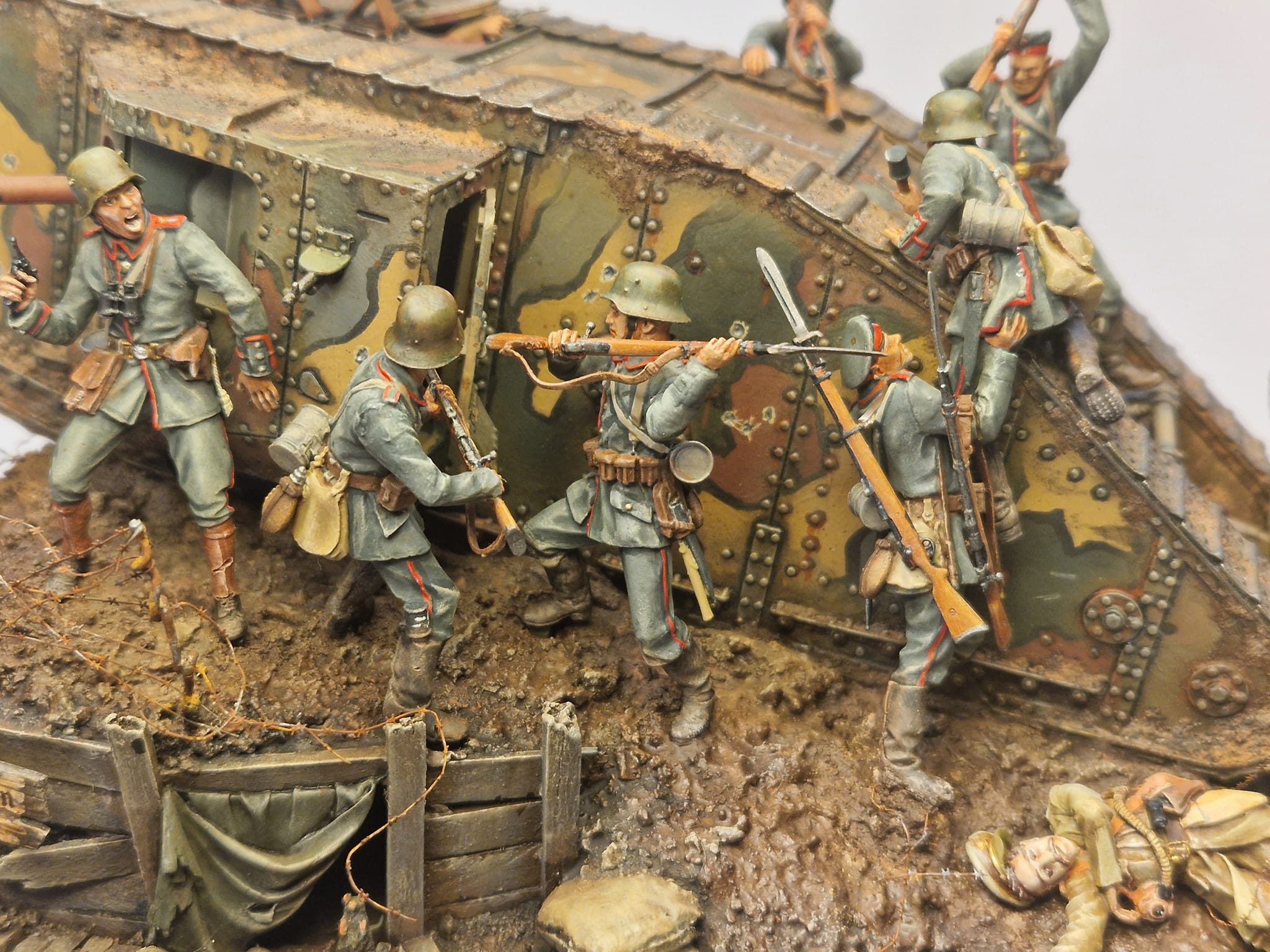 Andrea's 1:32 scale diorama of first tank attack