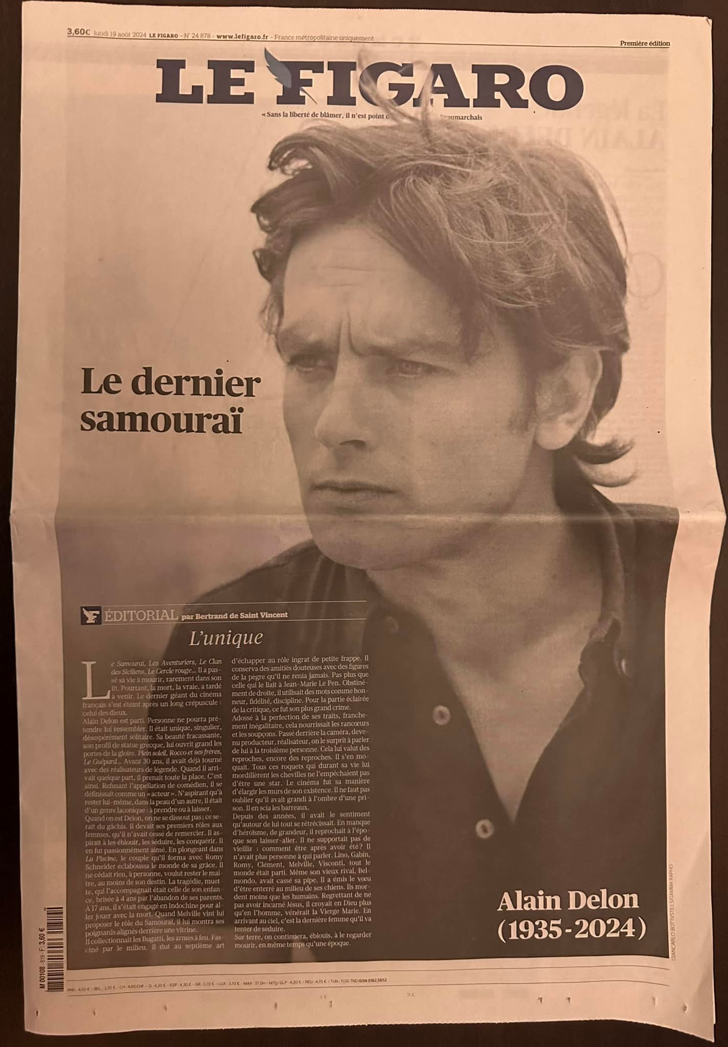 フランスからドロンさんの追悼雑誌お... - ALAIN DELON 