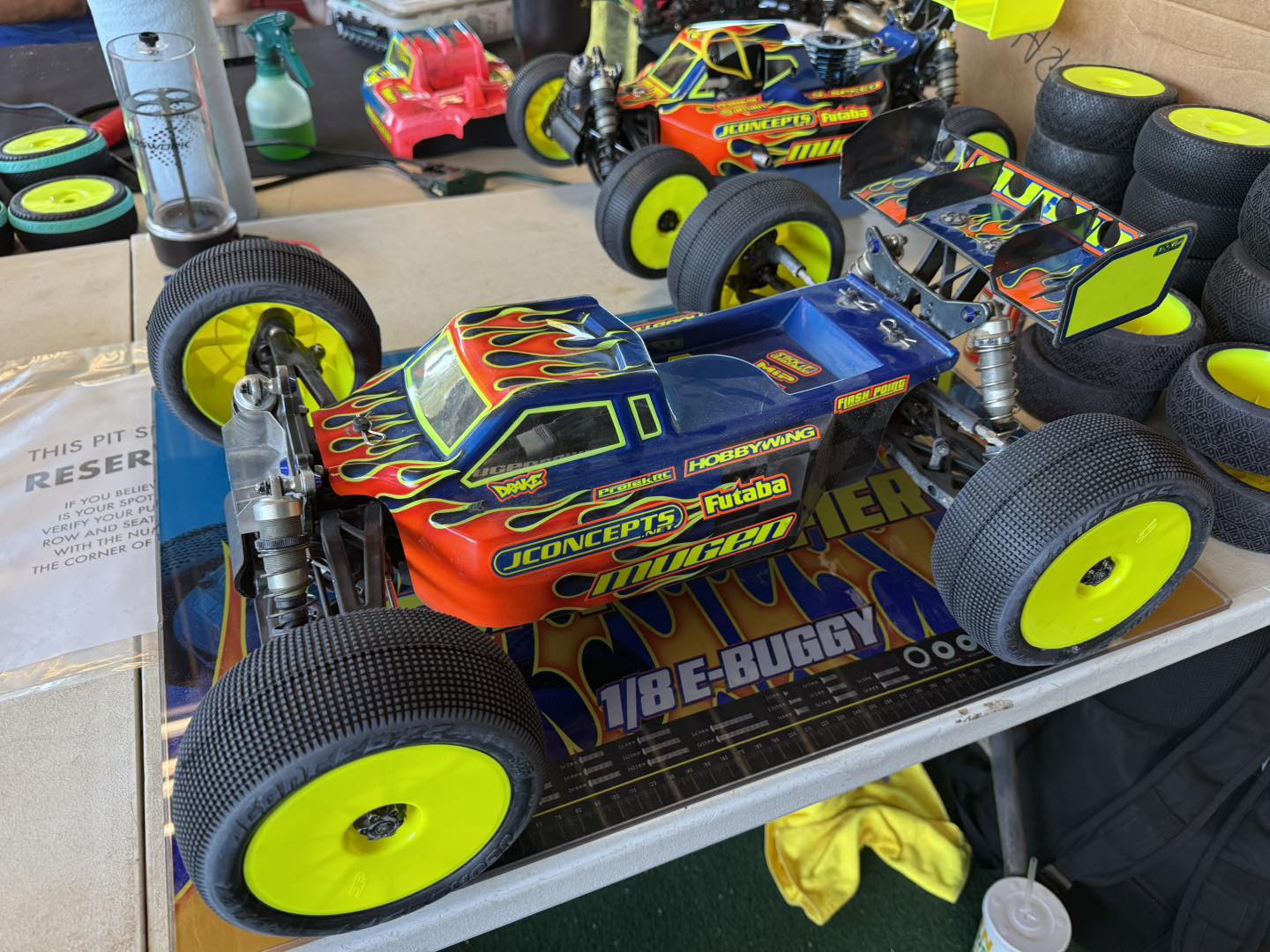 Adam Drake at Thornhill for Roar 1/8th nationals with Mugen Seiki