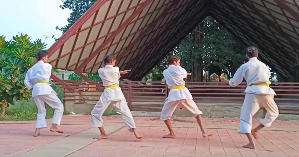 We see the students of Sri Sri... - Sri Sri Veda Pathashala