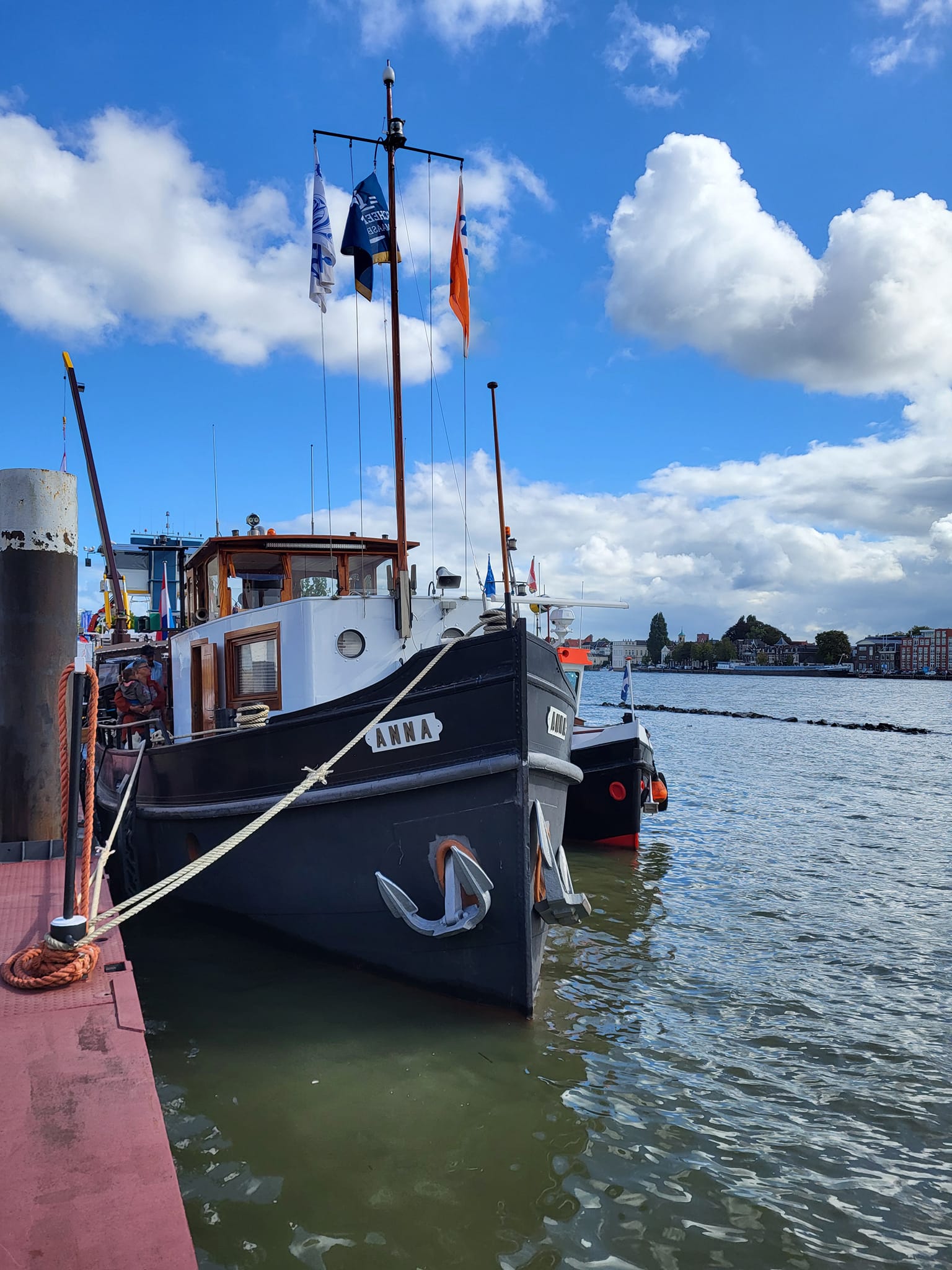 sleepboot-veersegat-added-a-new-photo-sleepboot-veersegat