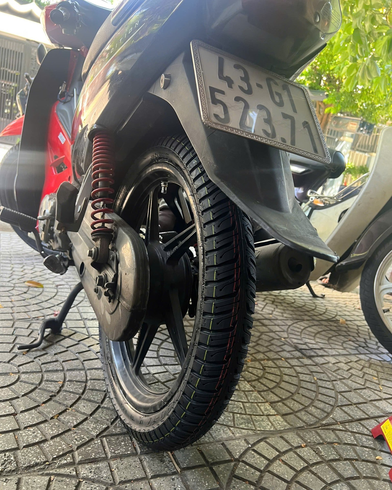Lốp Xe Máy DPLUS - DRC Việt Nam | Da Nang