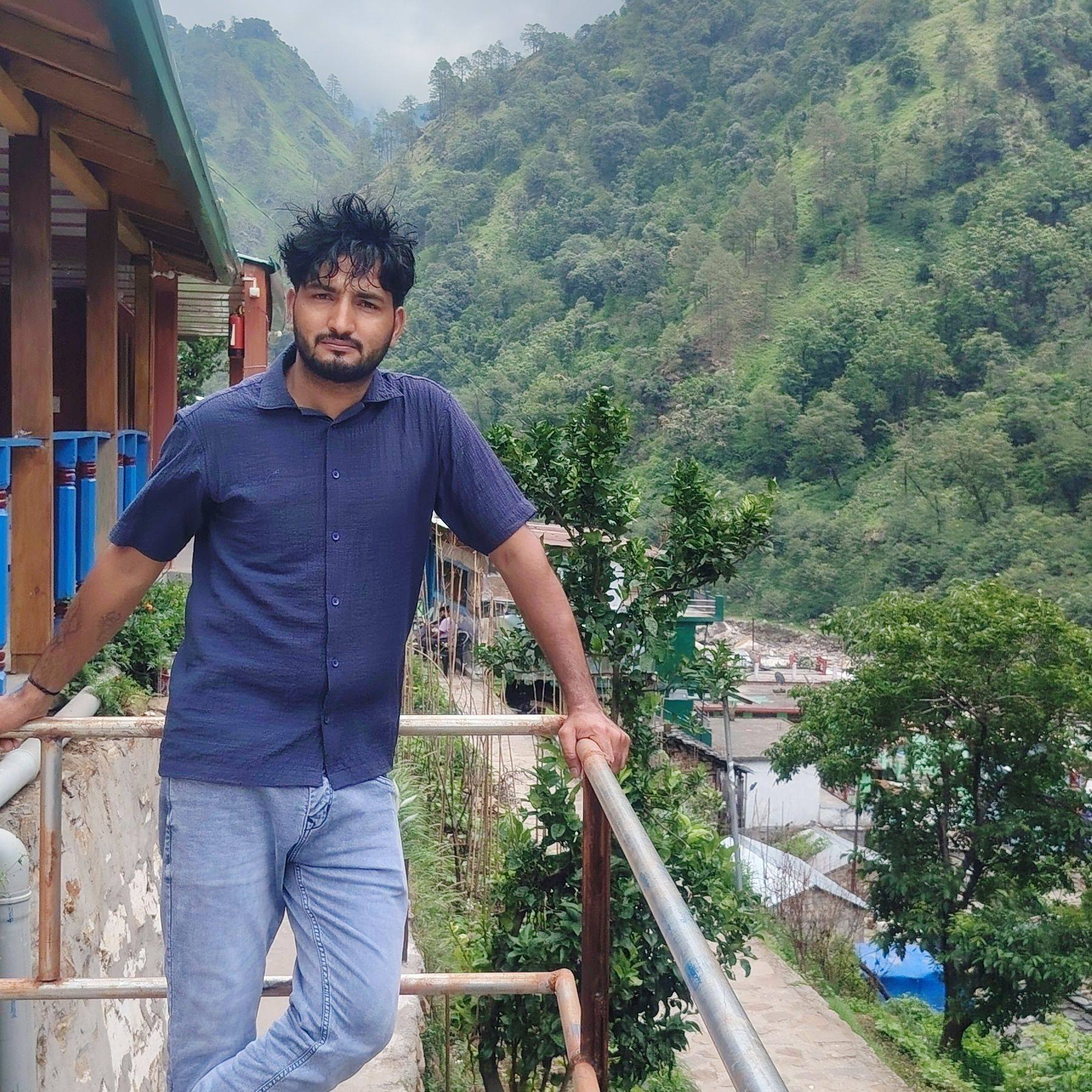 Kabra Khodte hai free mai khod deta hu🤣🤣 | Ashi Purohit | Facebook