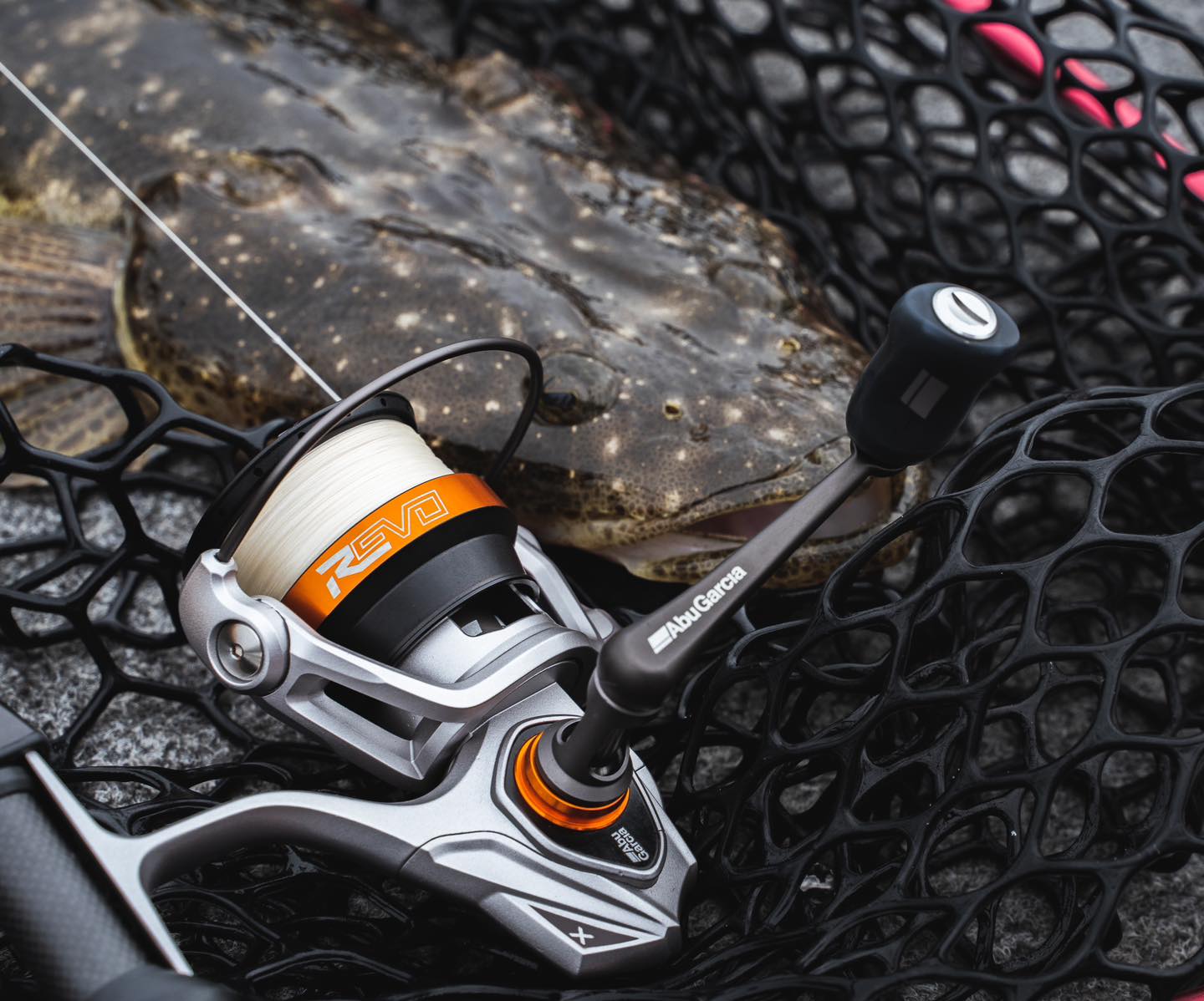 Abu Garcia ​Revo MGX 2000SH 👇😍