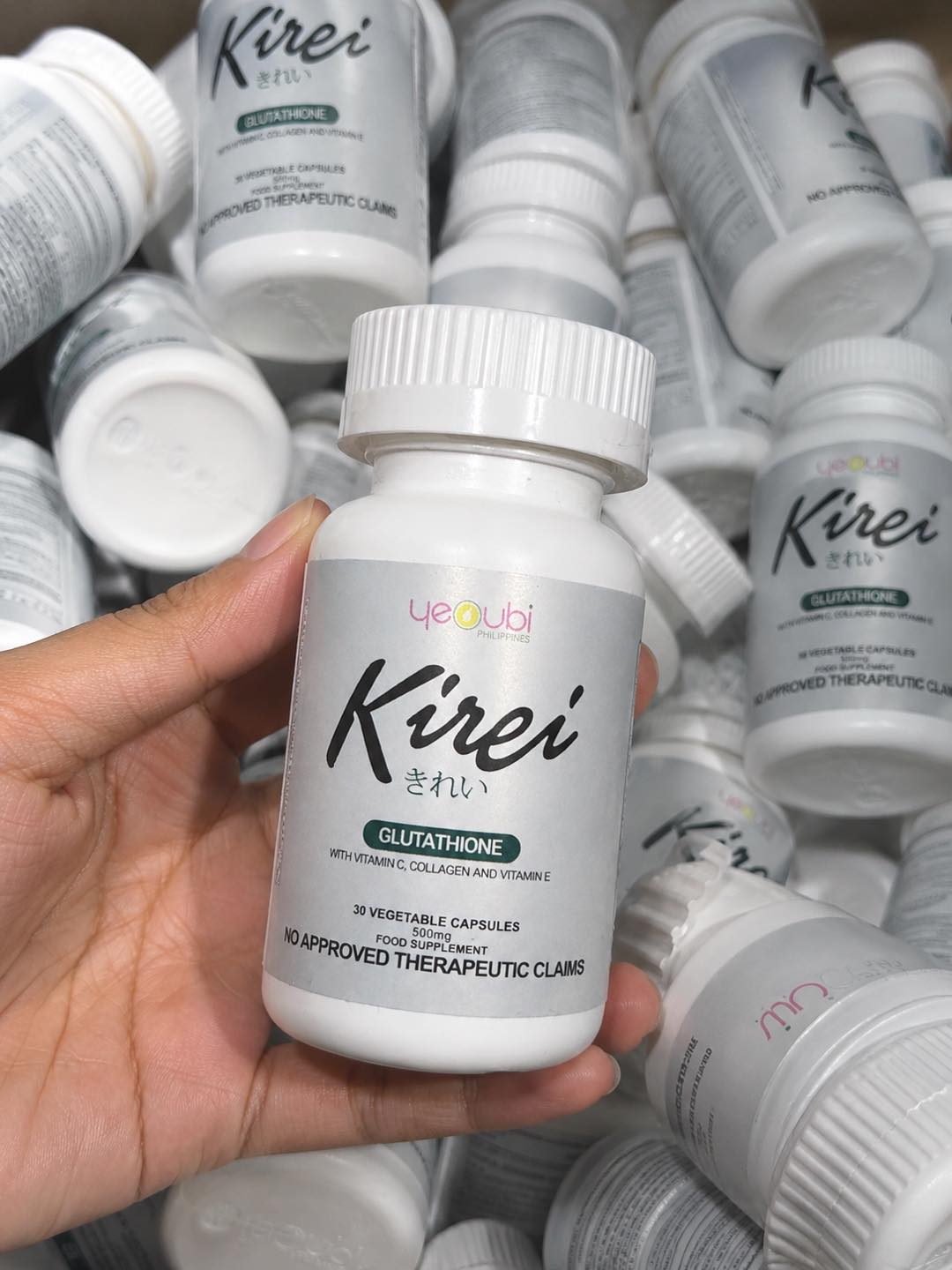 DULL AND DRY SKIN? NOT ANYMORE! ✨ 💧 Smoothen 💖 Soften 🌿 Moisturize Achieve that healthy, hydrated glow with KIREI SKIN SOAP – your daily skin savior! Gentle. Nourishing. Radiant. 💫 #KireiSkinSoap #HealthyGlow #SoftAndSupple #SkincareEssentials 