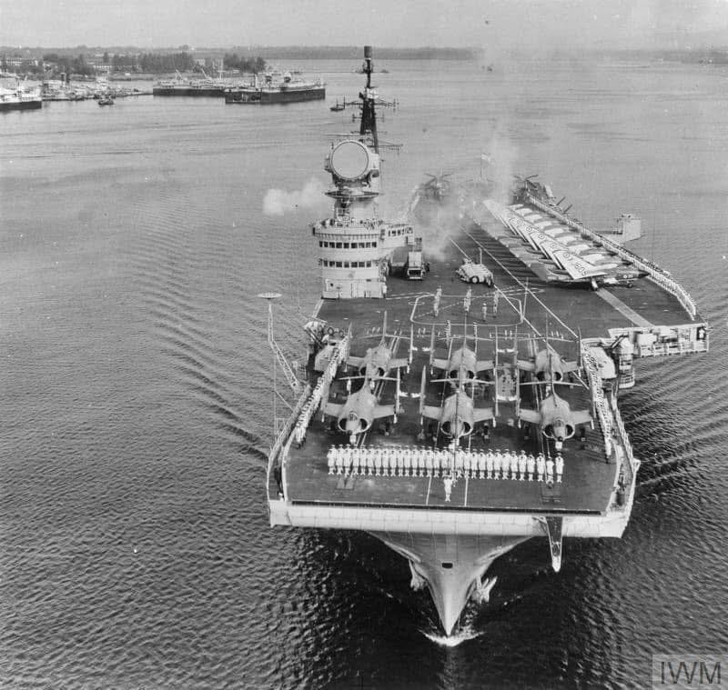 洋書 The Aircraft Carrier VICTORIOUS 洋書 The Aircraft Carrier