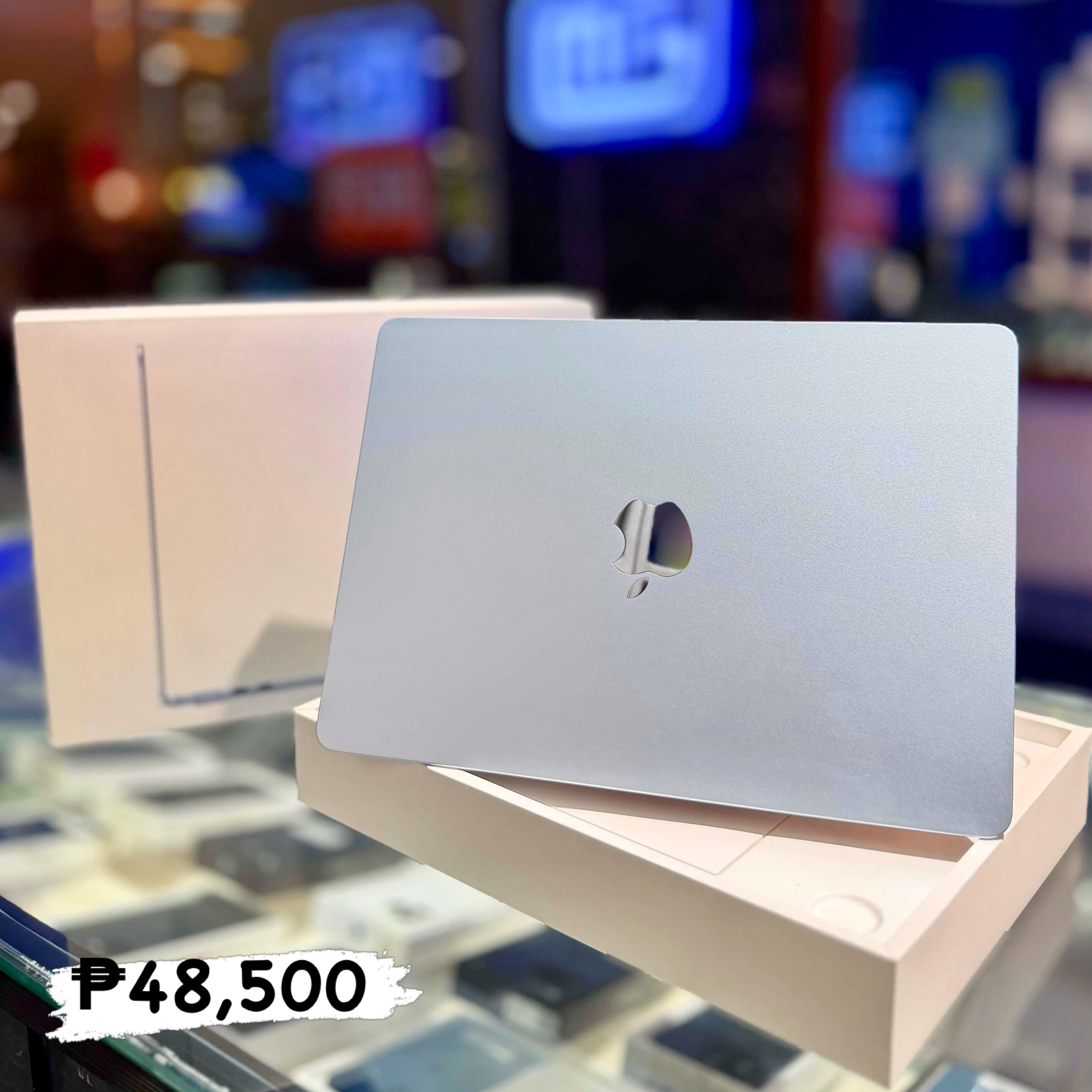SOLD❌❌❌ Pre-Owned MacBook Air 13