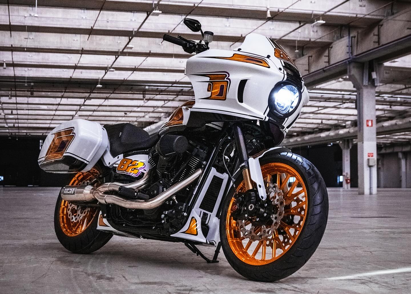 Motorcycle - Sitting pretty 🤩⁣ ⁣ Wheels: @arlennessmotorcycles⁣ Rotors ...