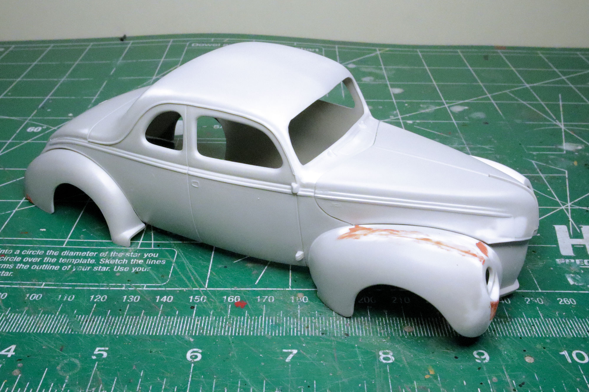 Building Revell's 1:25 '40 Ford Standard Coupe chassis