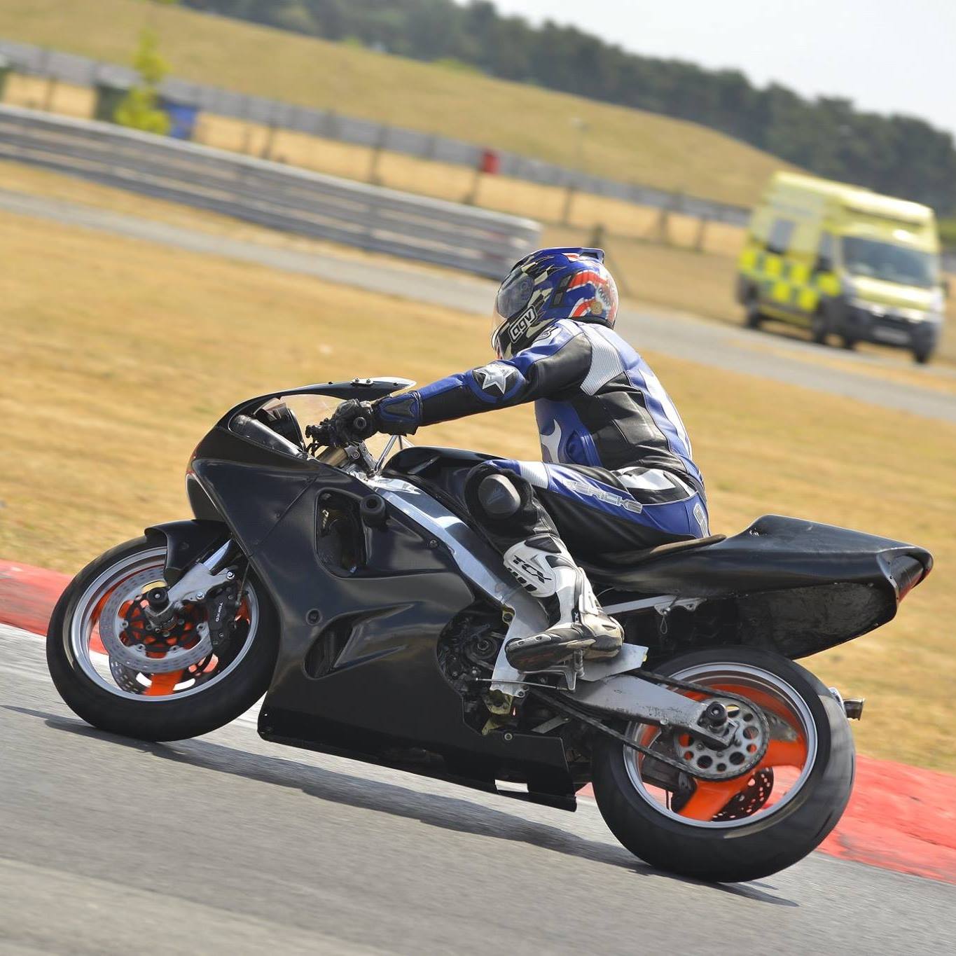 Stolen Motorbikes UK | #bikers 🔒🔓 when it gone is gone #lockit words ...
