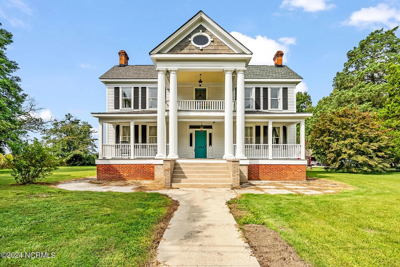 🗝 1323 Northside Road,... - For The Love Of Old Houses | Facebook