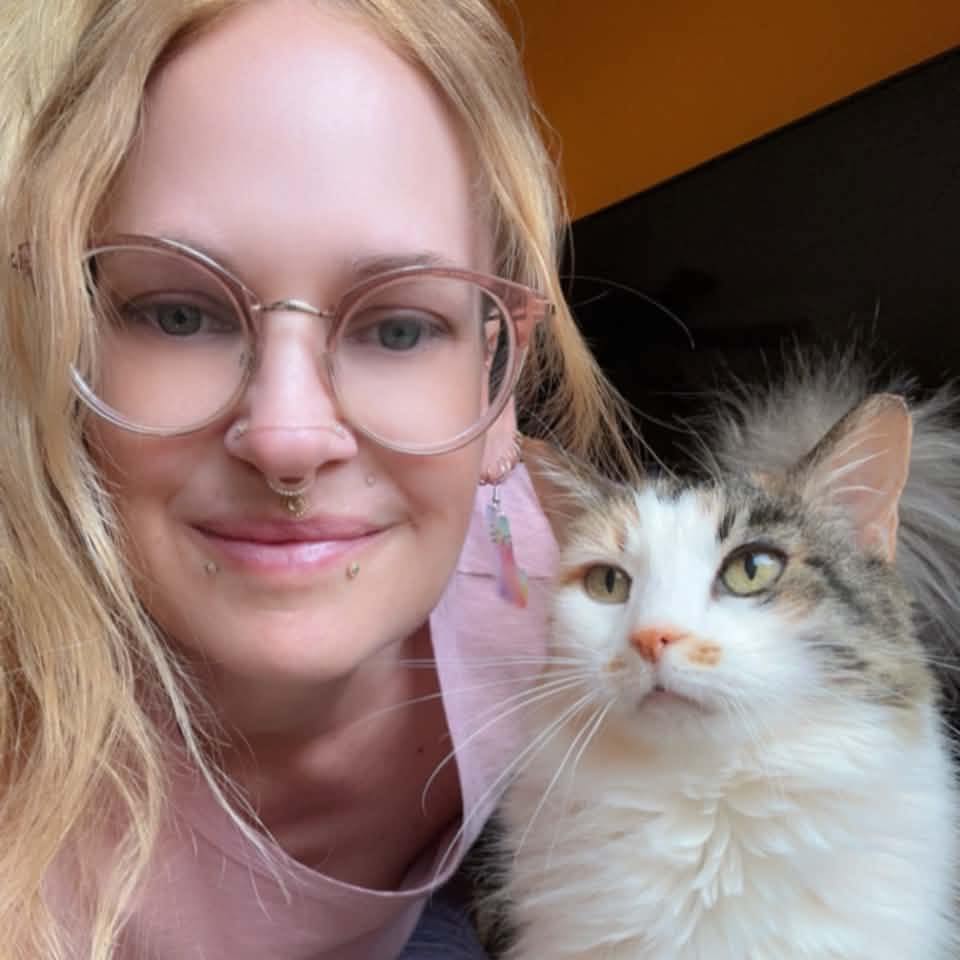 #stitch w/ Chelsea + 🐕🐈 | Pet Tips 🙌🏻 Make Sacrifices For Your Cats ...