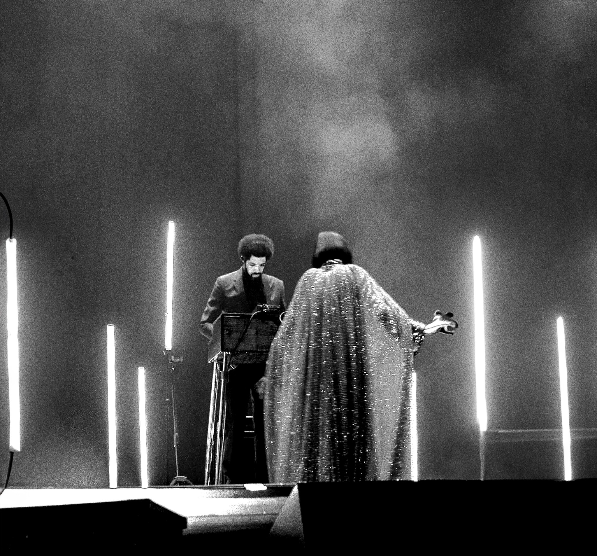 Karen O (@officialkareno) • Facebook
