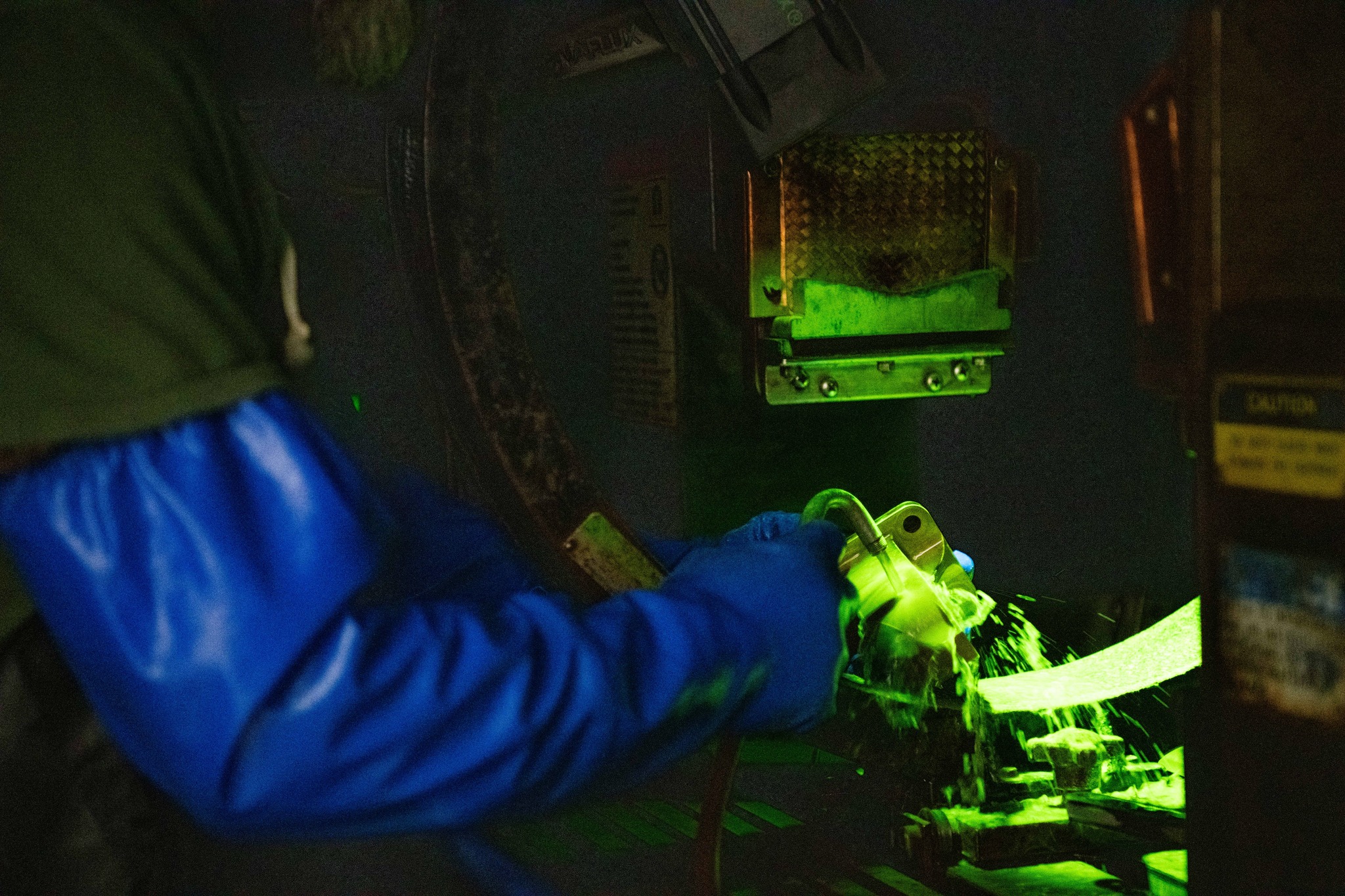 Behind the... - U.S. Coast Guard Aviation Logistics Center
