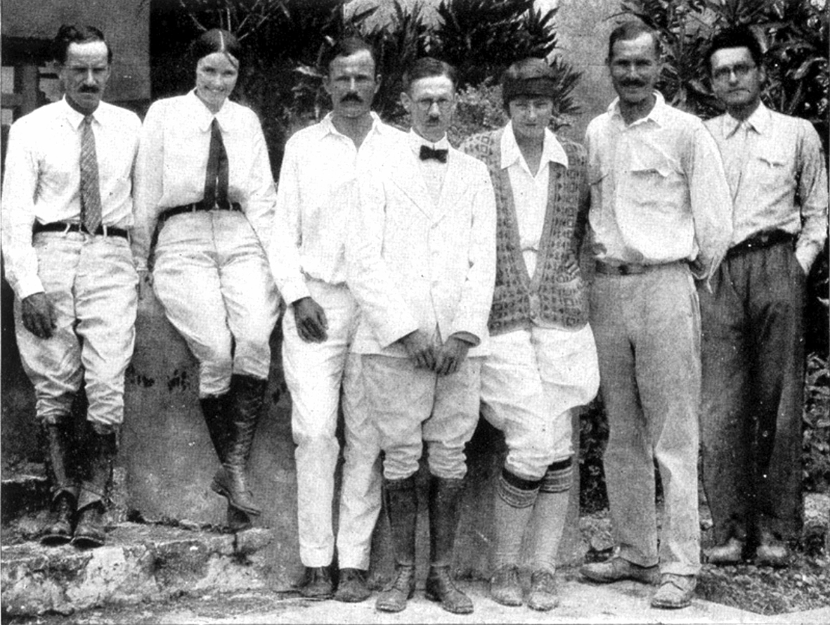 Yucatán - 1925. Miembros del equipo de investigación del Proyecto ...