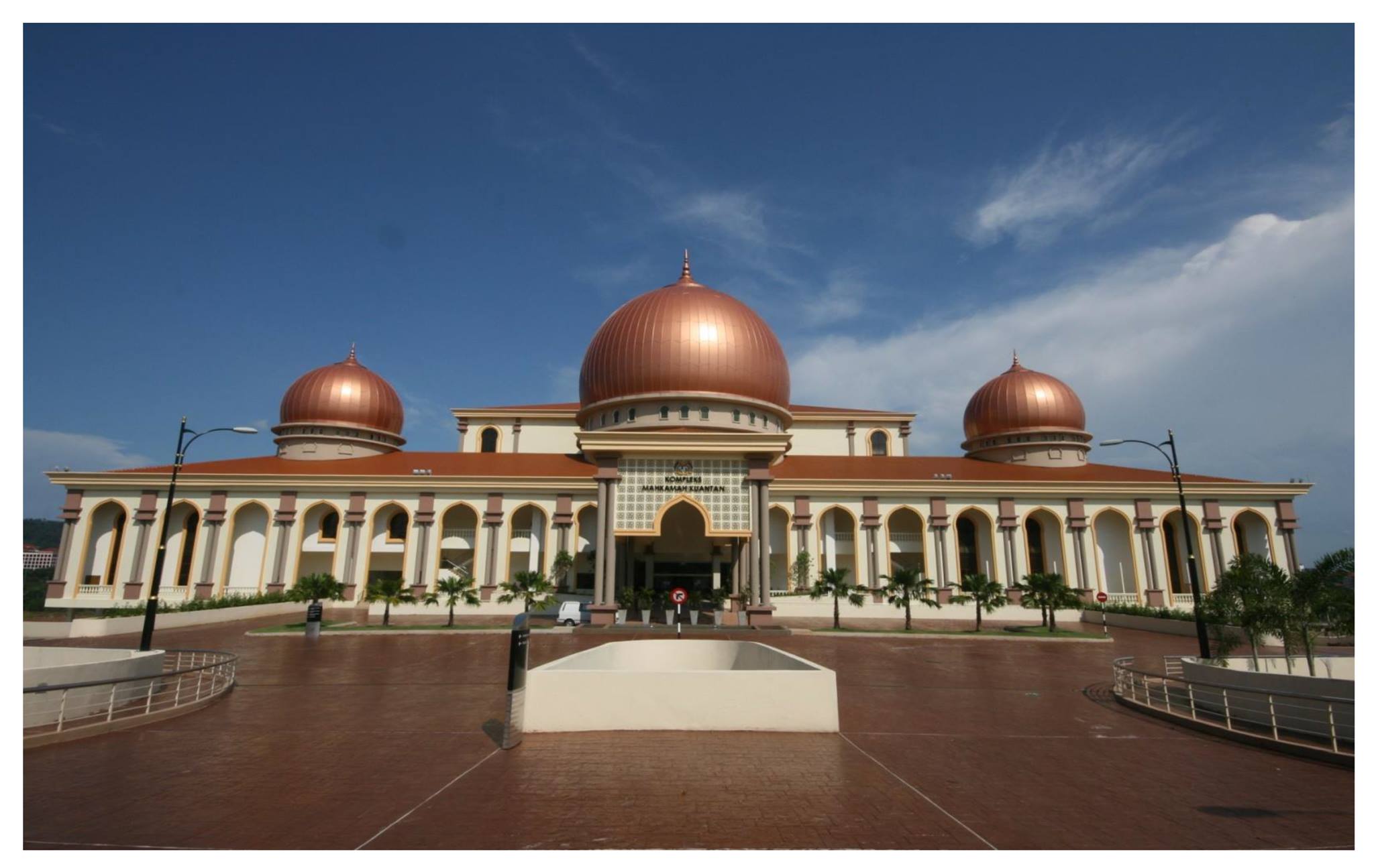 Fameline Group Project Name Komplex Mahkamah Tinggi Kuantan Pahang Malaysia Product Supplied Aluminum Composite Panel Knauf In 081mt Metallic Copper Finish Facebook