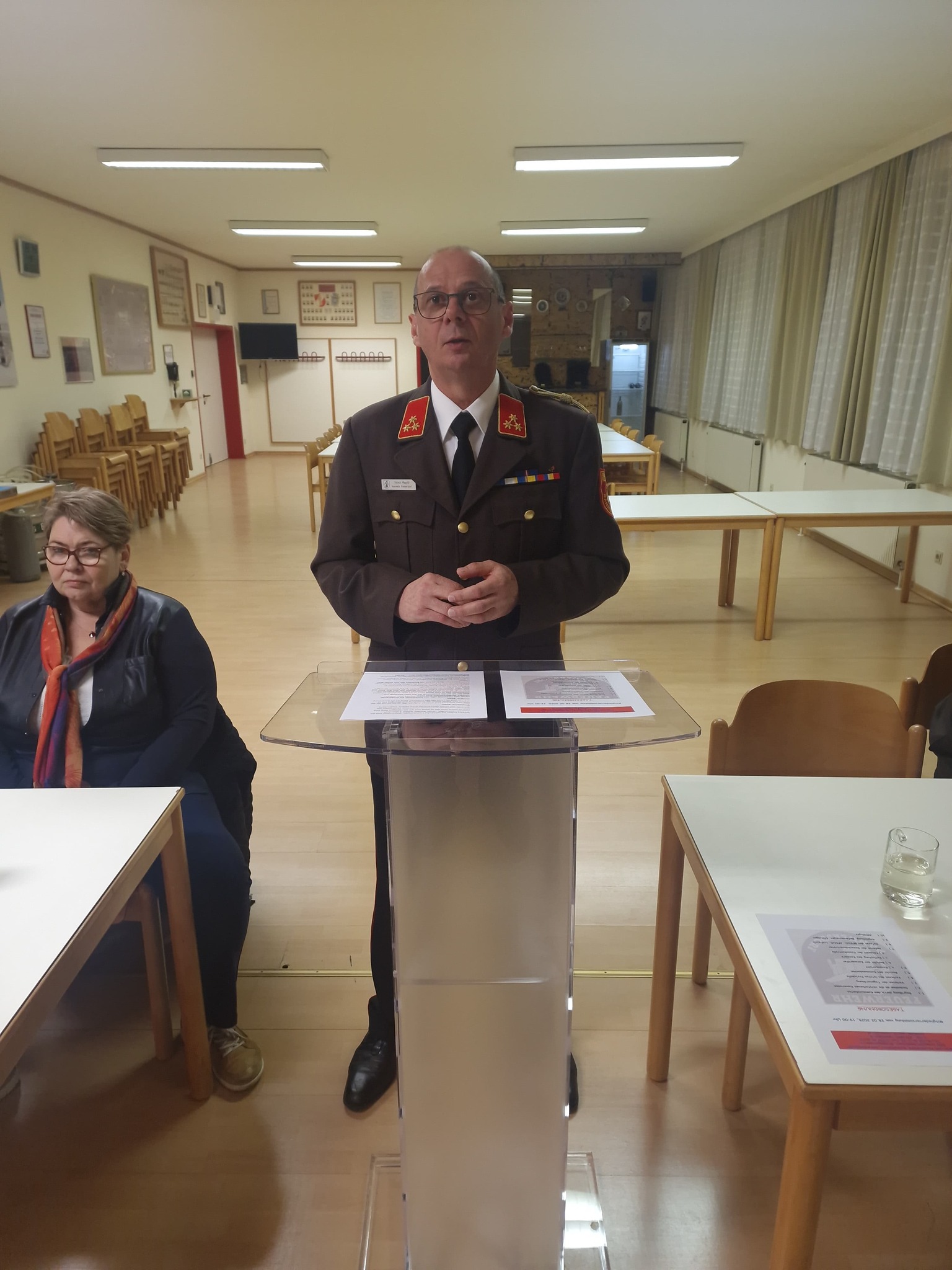 Freiwillige... - Freiwillige Feuerwehr Schwechat-Rannersdorf