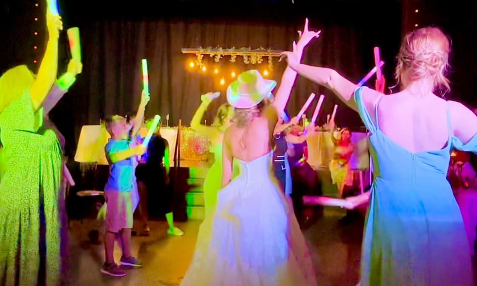 Glass Slipper Entertainment with Faith Rinker | Bloomington IL