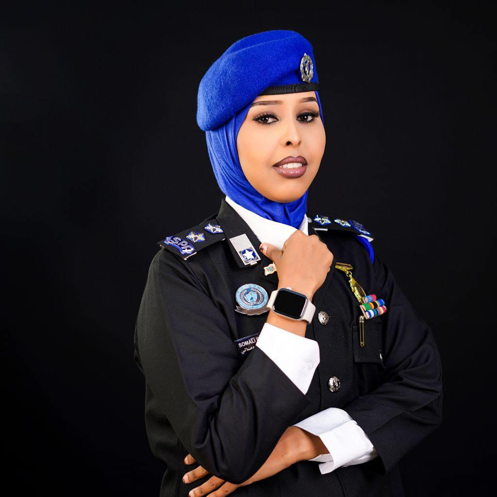 Qof walba oo kula qosla saaxiib ma aha, qof walbana oo kaa aamusa cadow ...
