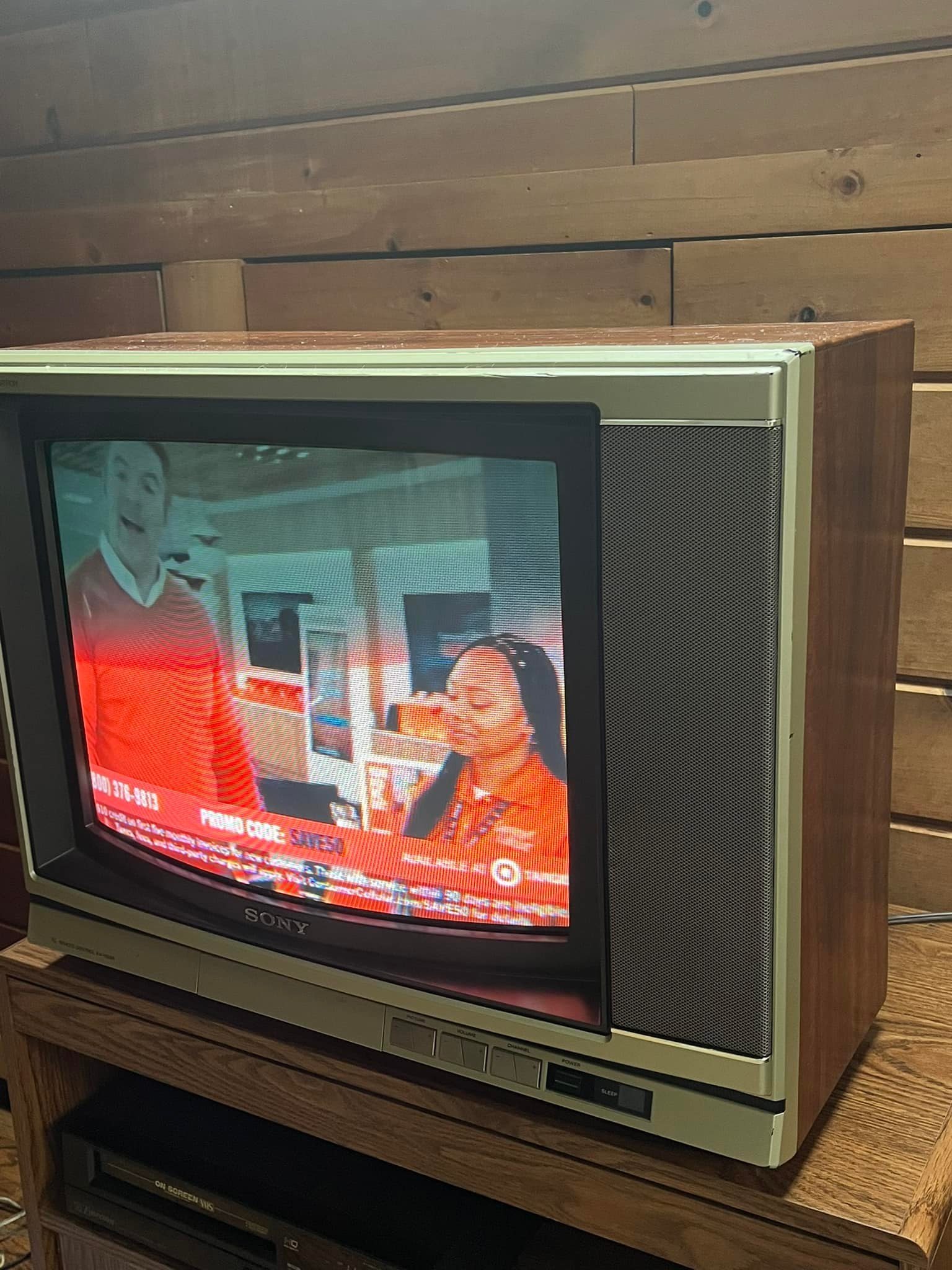 Sony KV-1928R Trinitron TV from 1987: Experiences and Technical