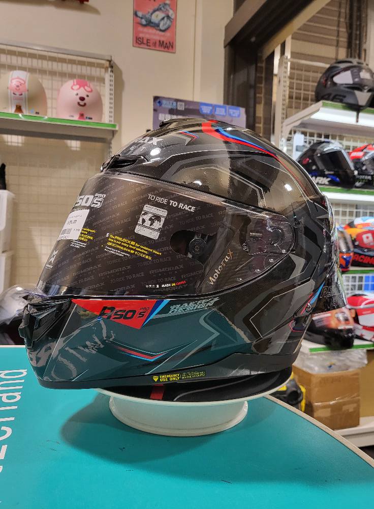 摩托酷客 - motorax r50s pro 幻影 mc3 大壓尾 🤩台灣少見的摩雷士安全帽🤩 商品說明：... | Facebook