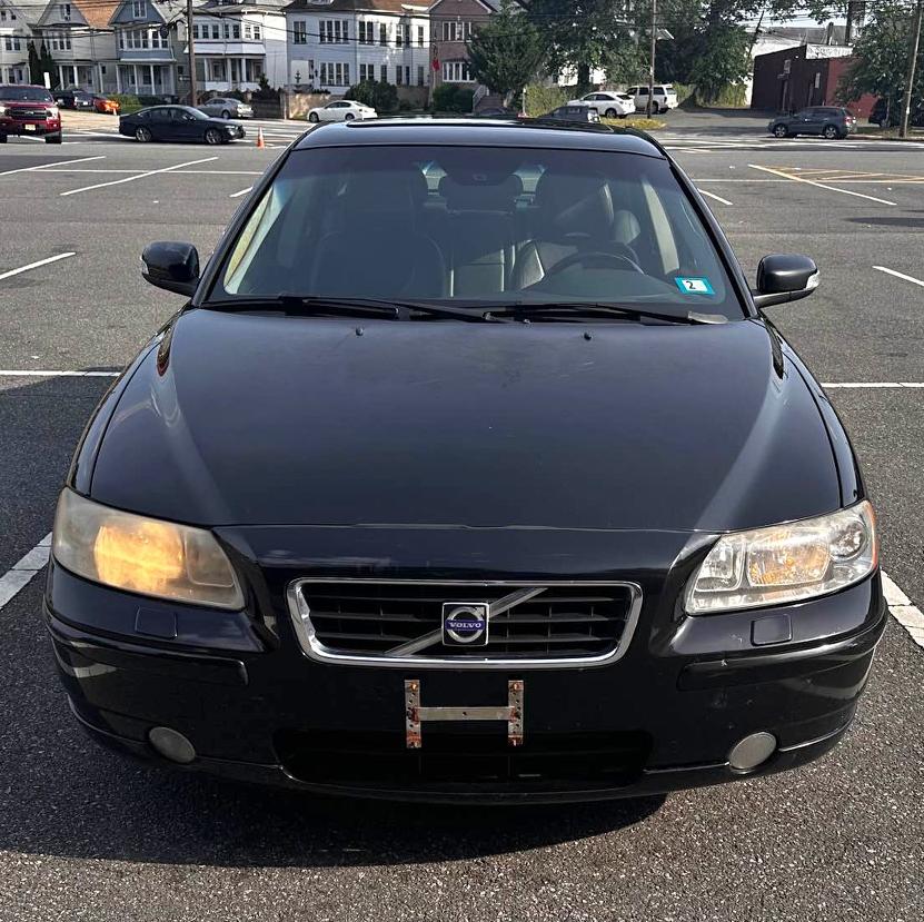 2008 Volvo S60 · 2.5T Sedan 4D