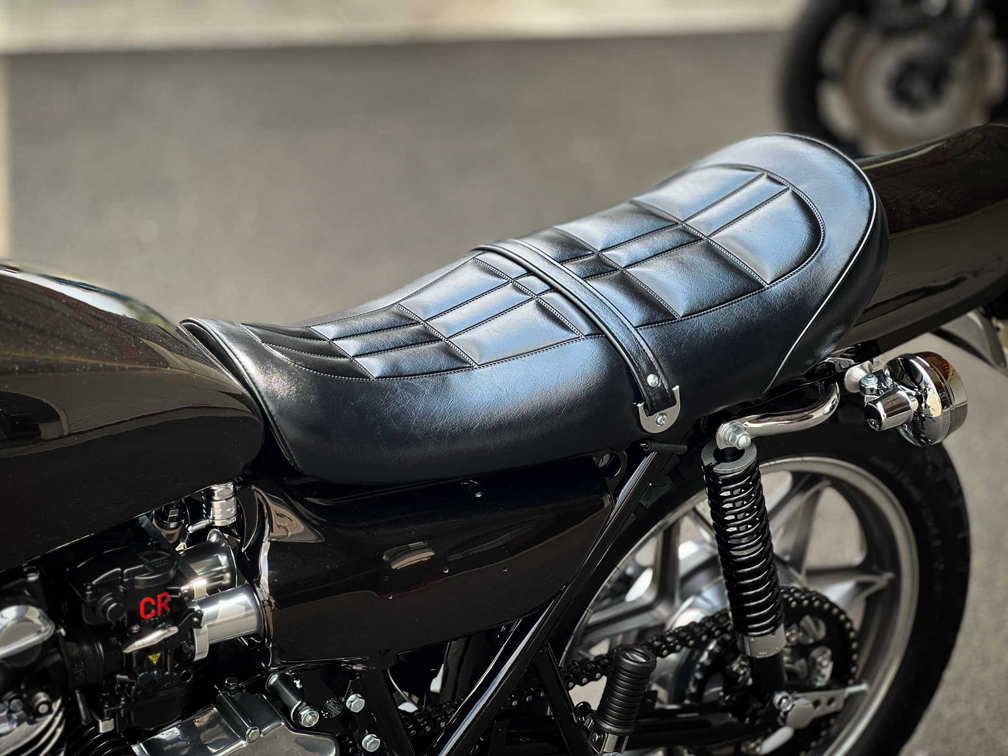 z1 バイクシート 黒 【公式通販】