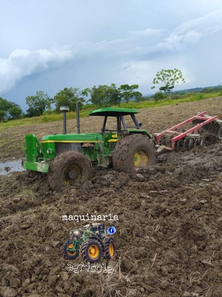 La felicidad de muchos el campo 🚜🌾💯🏁... - Maquinaria agrícola