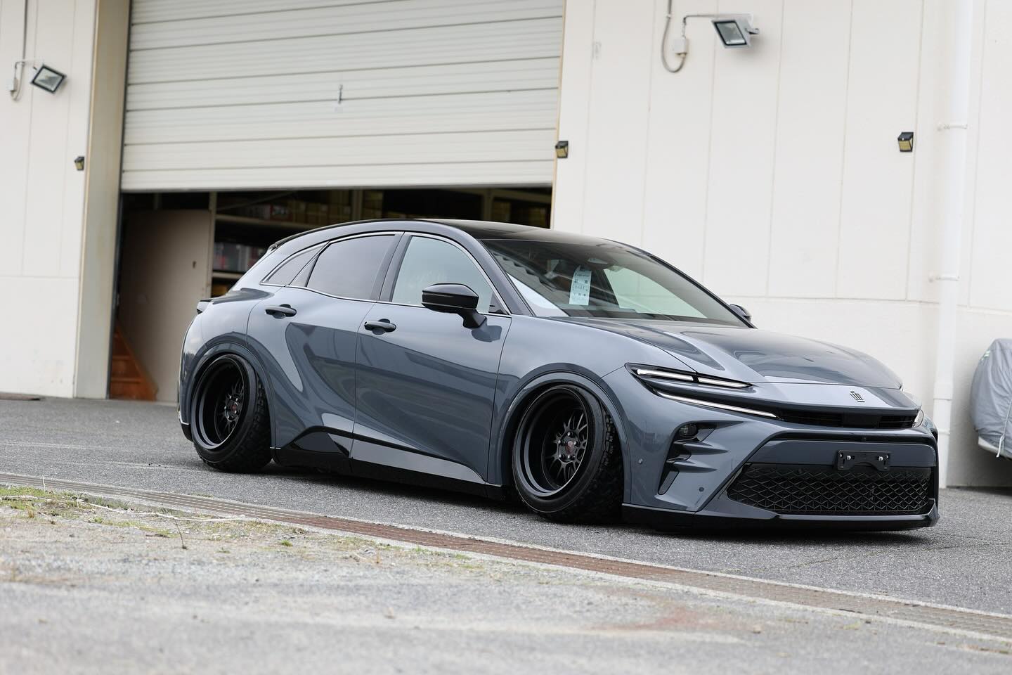 ?? TOYOTA (AZSH36W) CROWN SPORT 