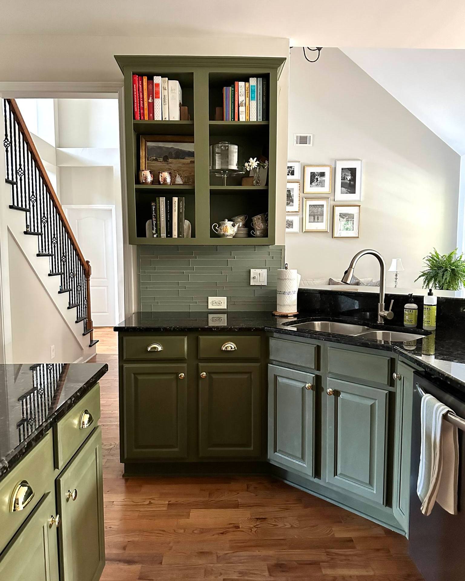 Can You Use Chalk Paint on Kitchen Cabinets: Transform Today