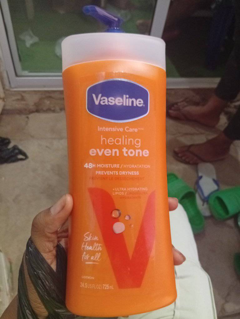 Vaseline Radiant X Moisturizing Silky Body Lotion Even Tone 1 Niacinamide, 7 5 oz - com