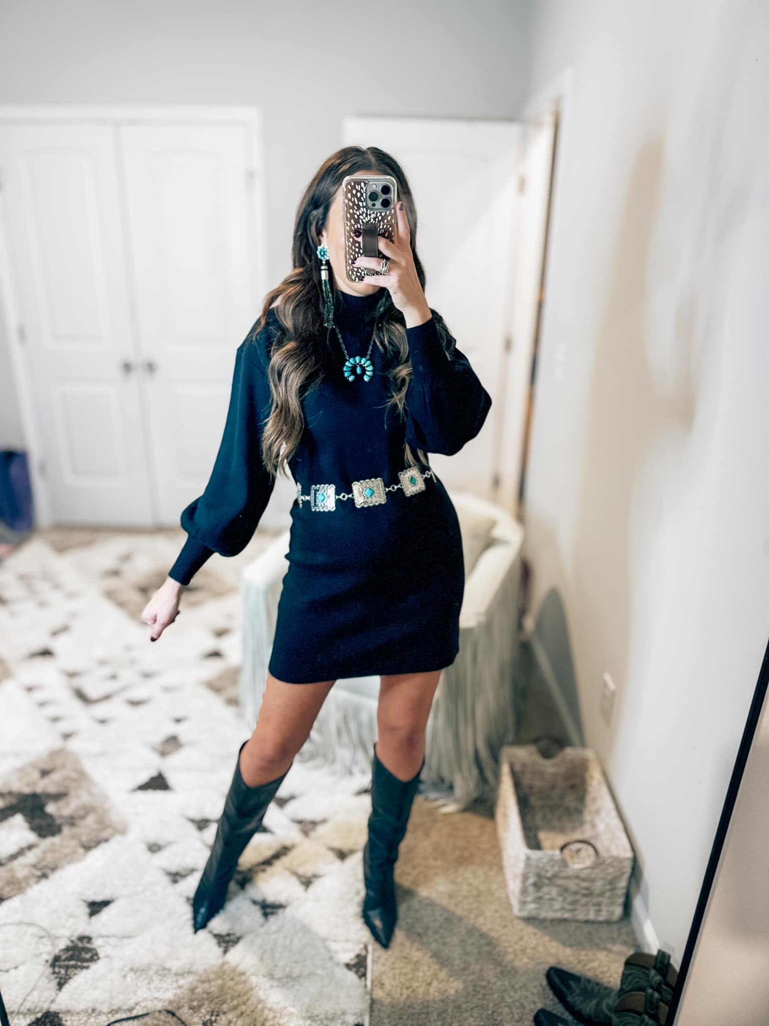 How to style turquoise jewelry with a black dress