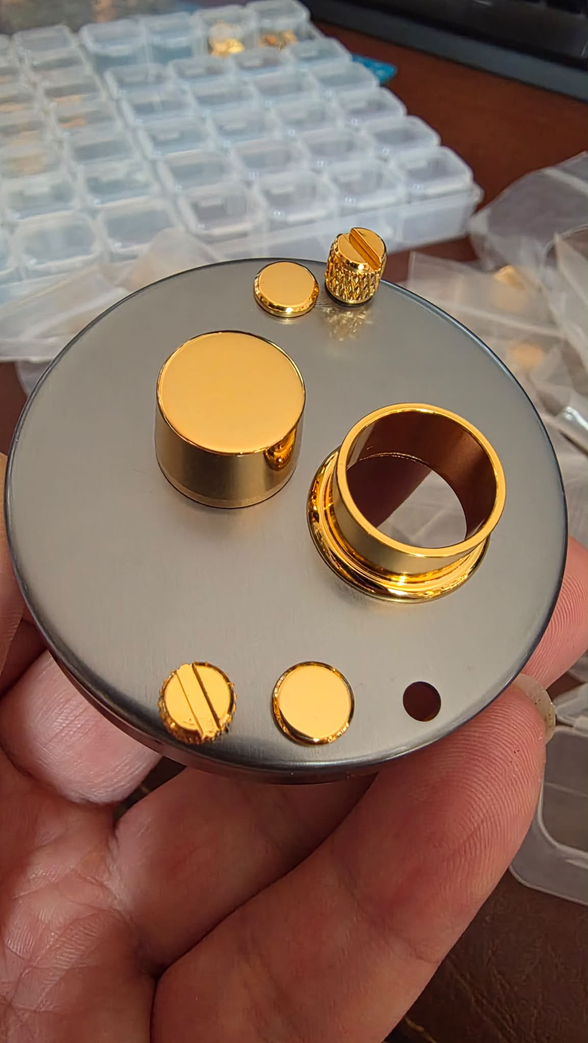 abu2500C Renovation, color change, 24K gold-plated effect display.