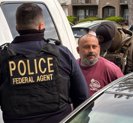 Immigration - Santos Edilberto Reyes is a convicted felon & one of ...