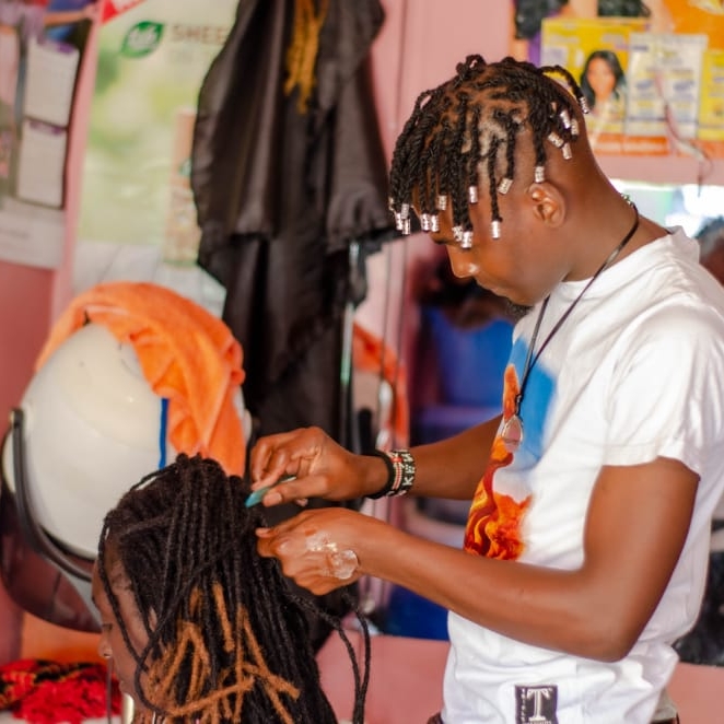 #sisterlocs #naturallocks #artificiallocksinstallation #lockskisumu # ...