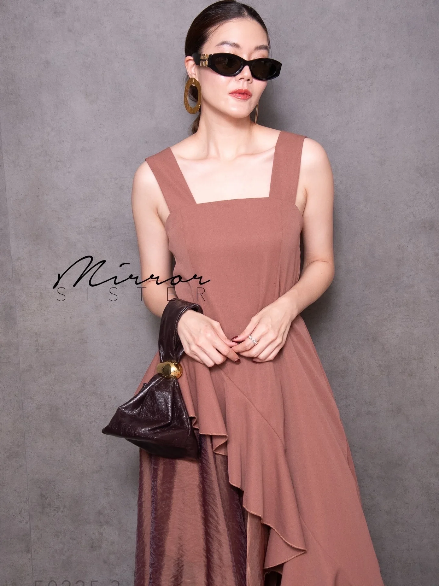 Lady’s Fashion By Lin