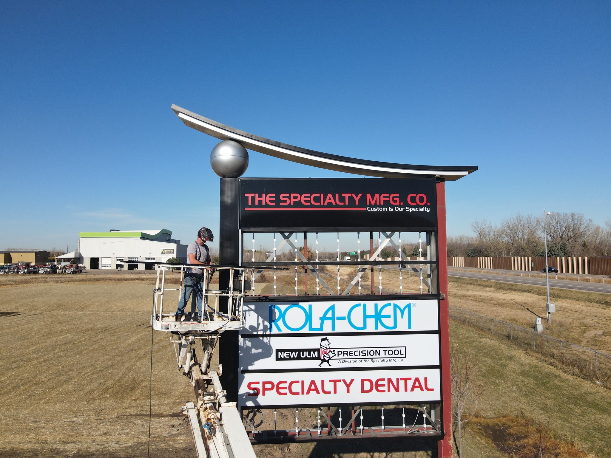 Check out this mind-blowing sign... - Schad Tracy Signs