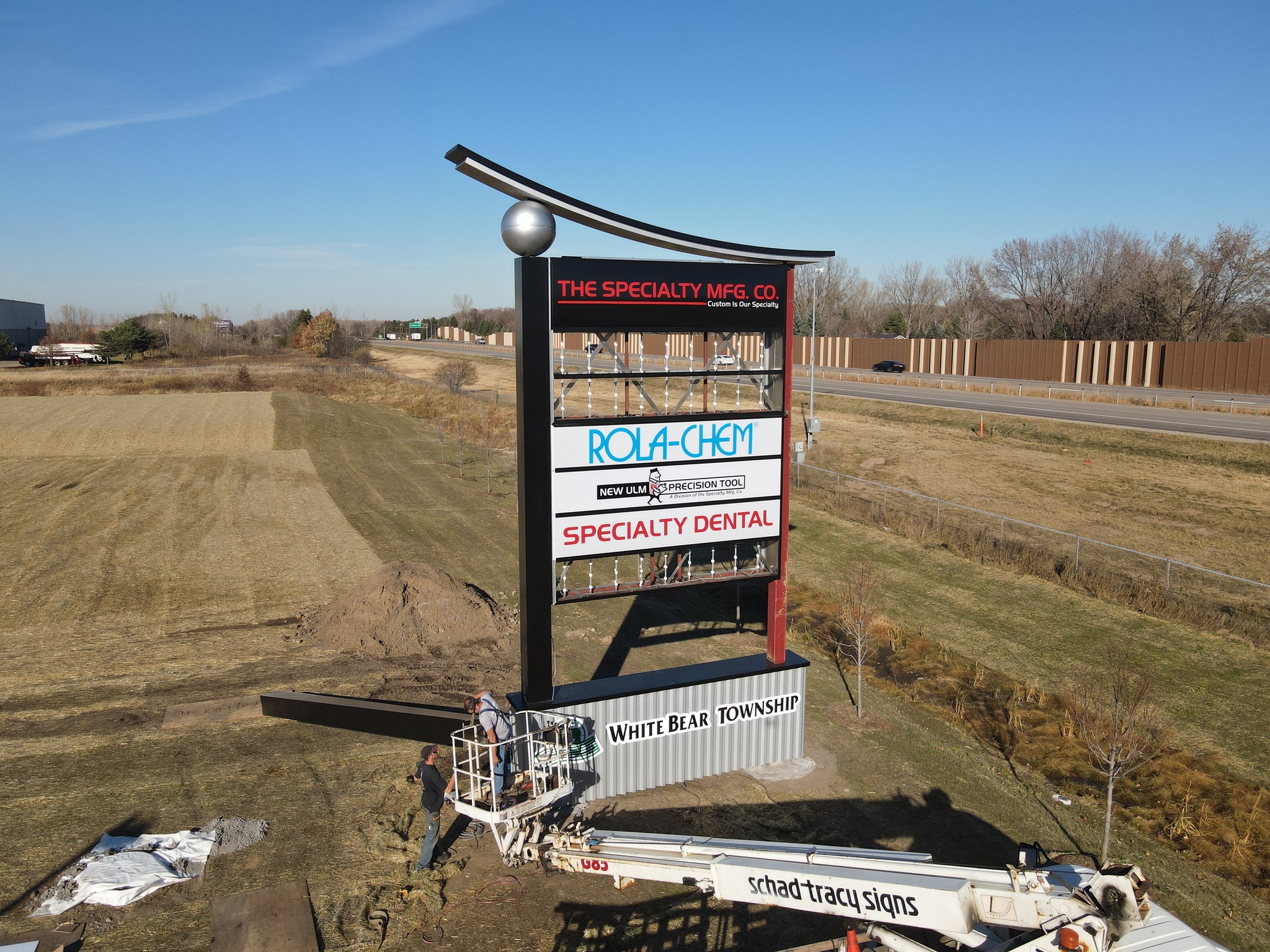 Check out this mind-blowing sign... - Schad Tracy Signs