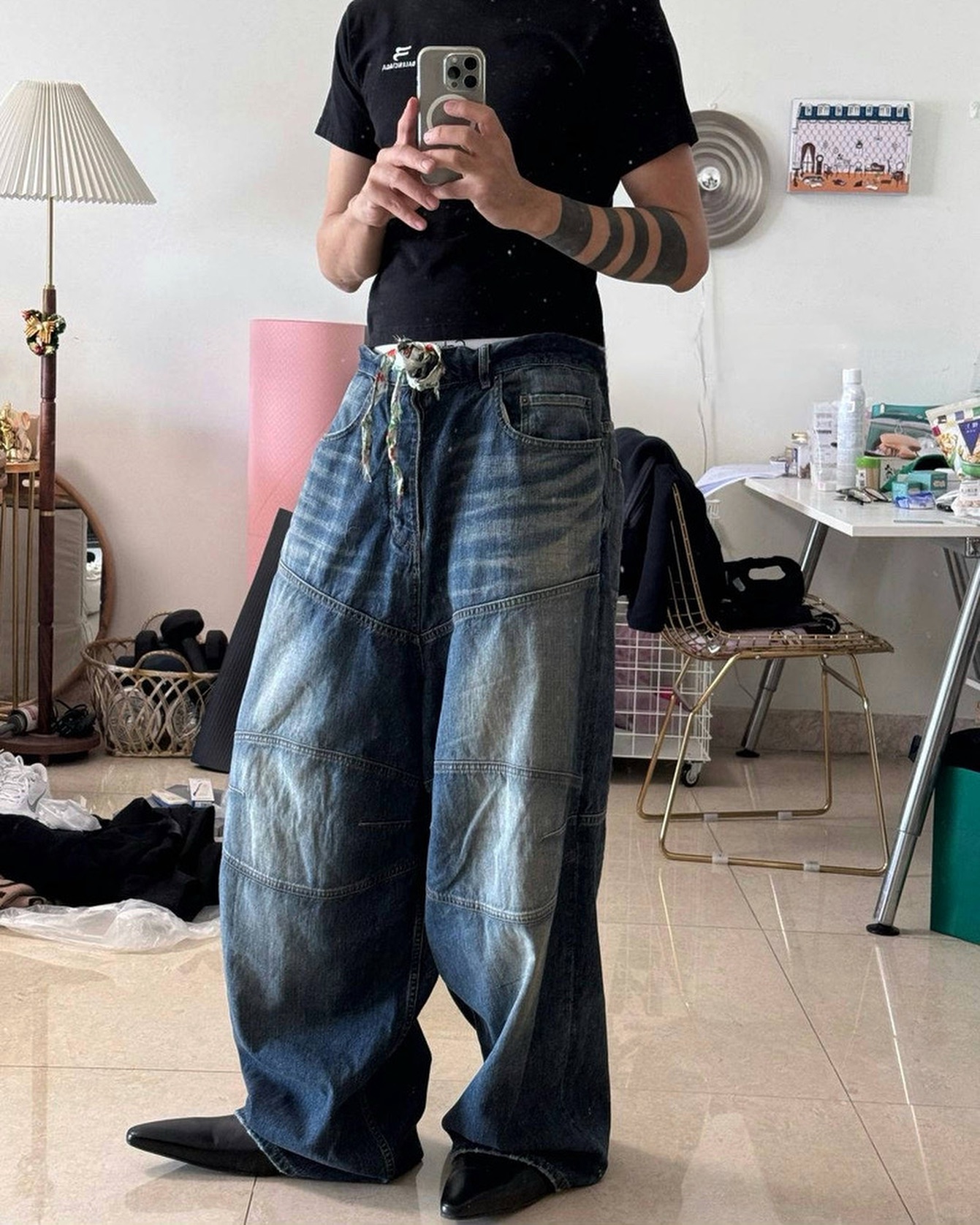 BALENCIAGA GEORGE V BAGGY JEANS ▫️Direct for more information 