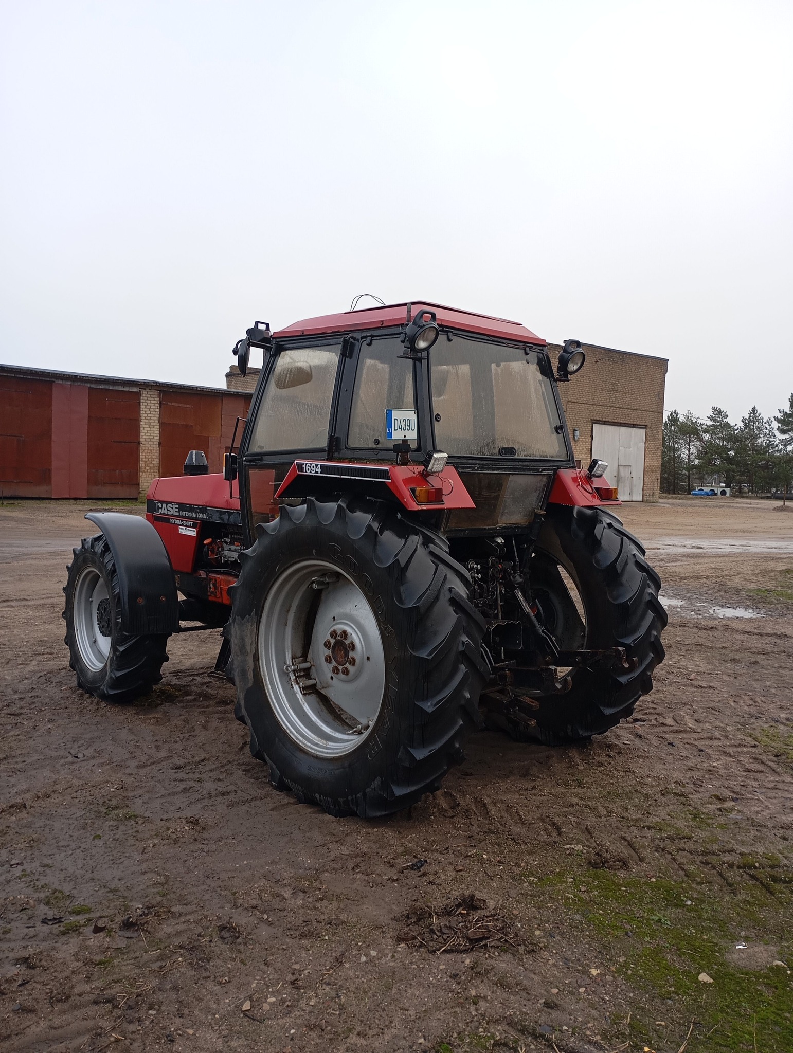Parduodu case 1594 6 cilindrų variklis su turbina +-120ag Su