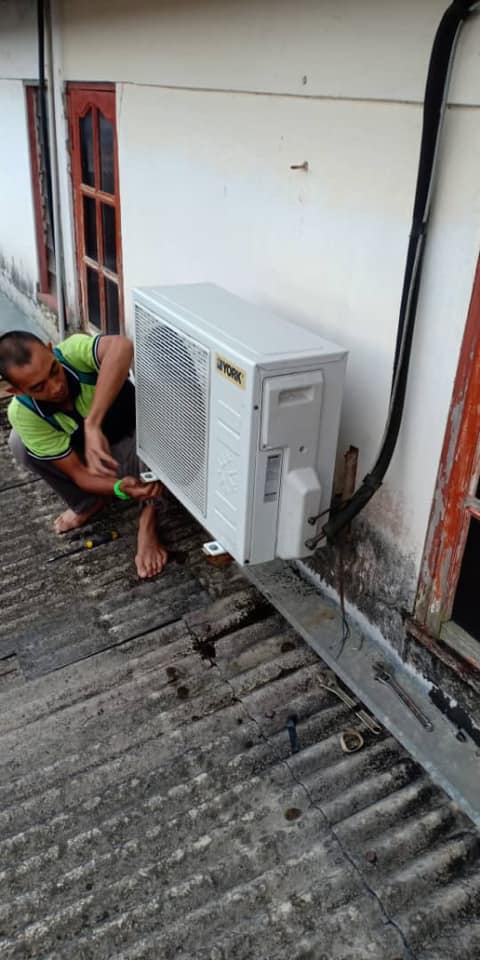 Daus Aircond Larkin Aircond Leaking Keluar Air Tak Facebook